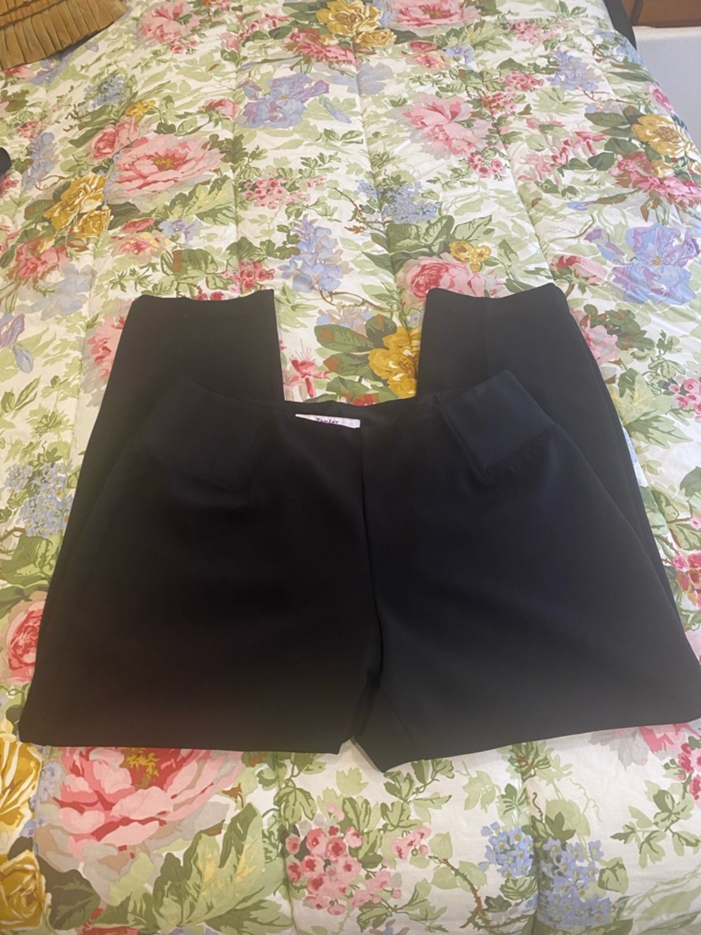 TanJay Black Straight-Leg Ponte Pull-On Pants. Size 12P